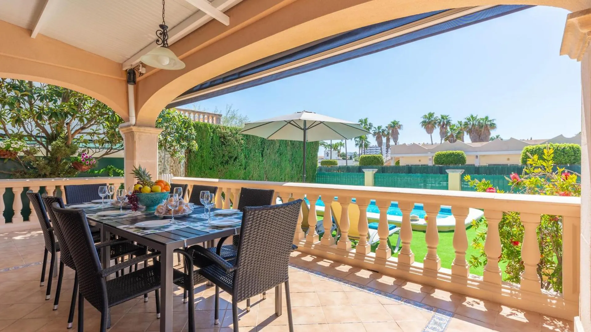 Magdalena Gomila Marimon -Llac Blau- Port de Alcudia  Villa